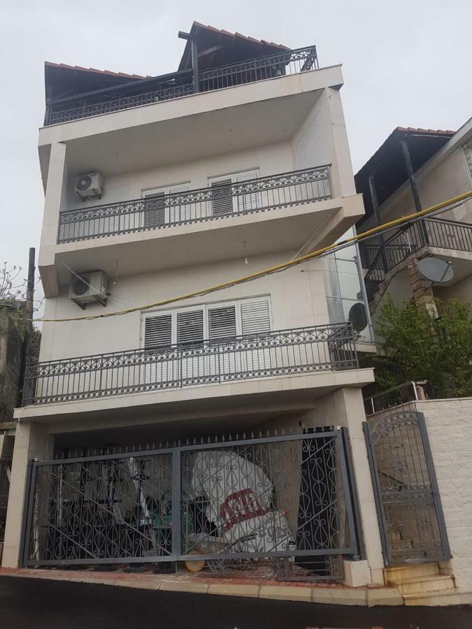 Vila Dijana Villa *